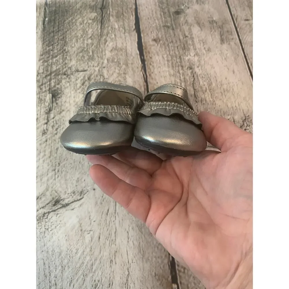 TEENY TOES Girl’s Mary Jane Pewter Shoes / Size: 1W Baby